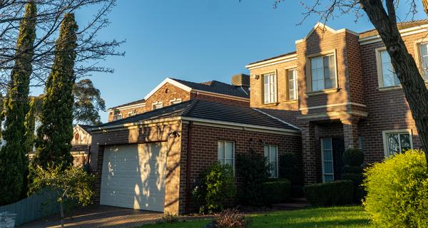 Single dwelling with garage