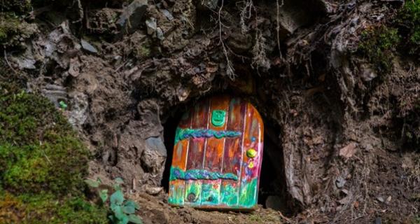 little fairy-sized door 