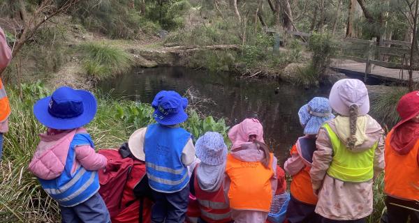 bush kinder children at Yarran Dheran pond