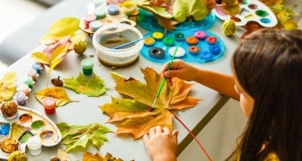 Craft with leaves 