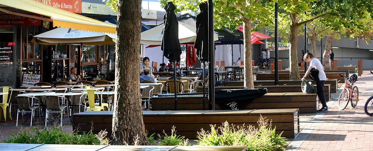 Cafe with outdoor eating spaces