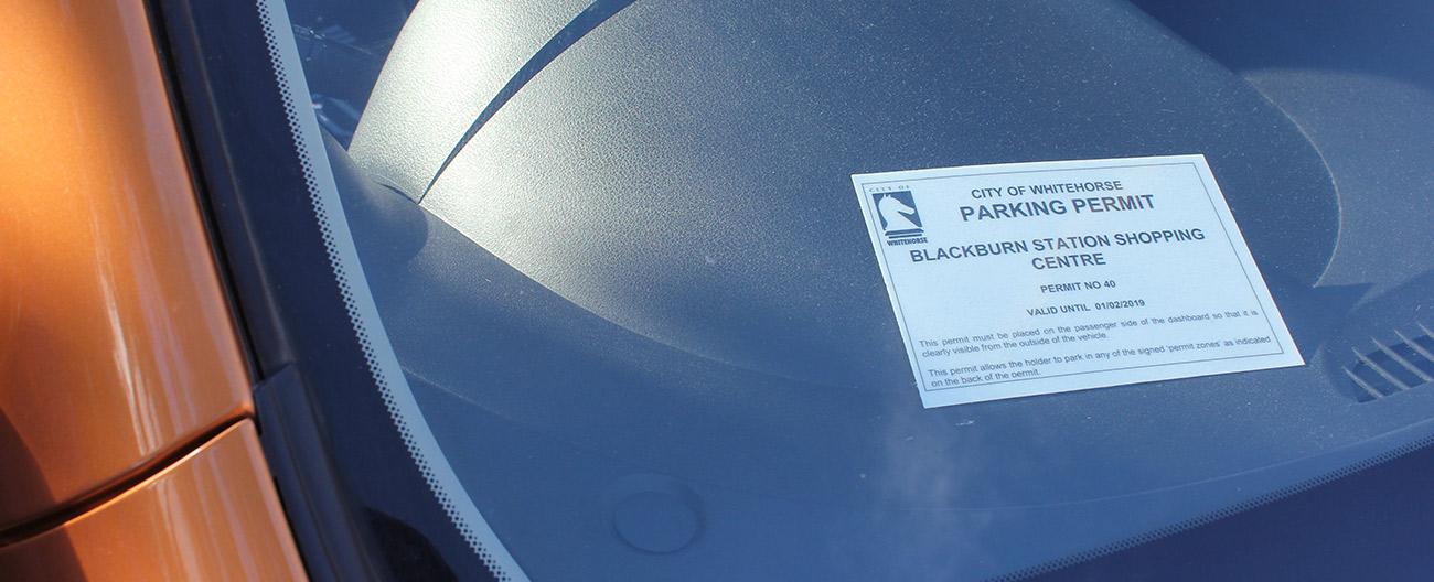 Traders parking permit in windscreen